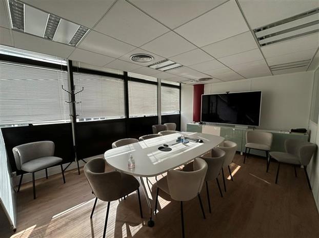Bureau Location 75008 PARIS 19 RUE DU GENERAL FOY