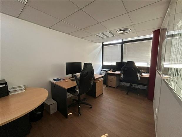 Bureau Location 75008 PARIS 19 RUE DU GENERAL FOY