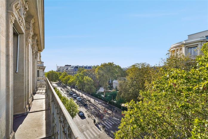 Bureau Location 75008 PARIS 65 RUE D'ANJOU