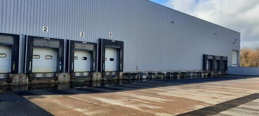 Entrepôt / Local d'activités Location 25460 ÉTUPES