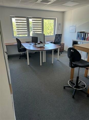 Commerce Location 68390 SAUSHEIM