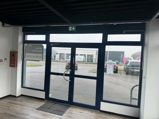 Local d'activités Location 68110 ILLZACH