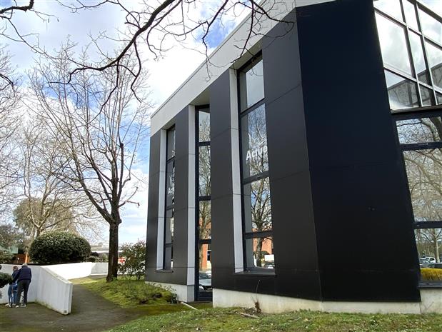 Bureau Location 31670 LABEGE