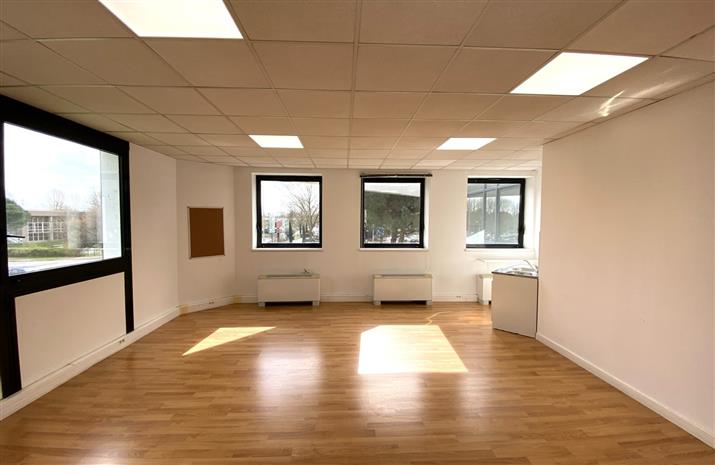 Bureau Location 31670 LABEGE