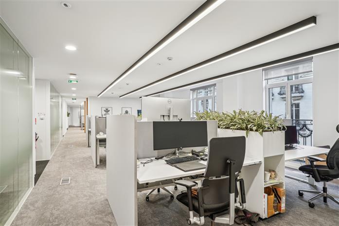 Bureau Location 75008 PARIS 21-25 RUE BALZAC