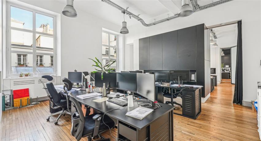Bureau Location 75003 PARIS 91-93 RUE VIEILLE DU TEMPLE
