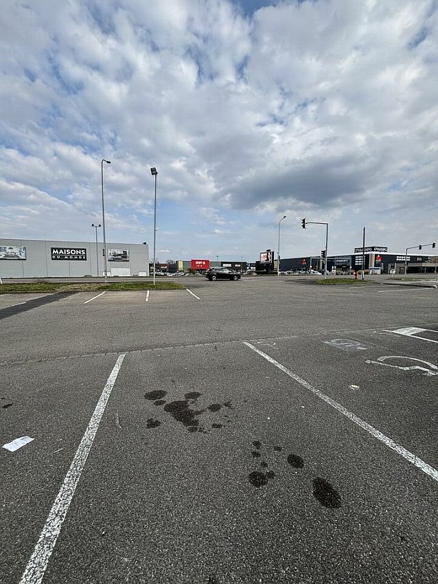 Commerce Location 68260 KINGERSHEIM
