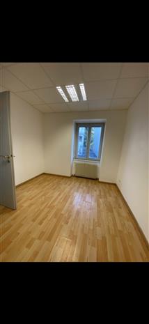 Commerce Location 68400 RIEDISHEIM