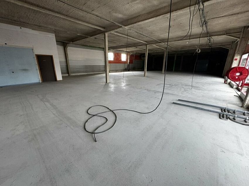 Commerce Location 68390 SAUSHEIM