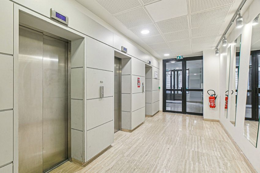 Bureau Location 75008 PARIS 14 RUE CAMBACERES