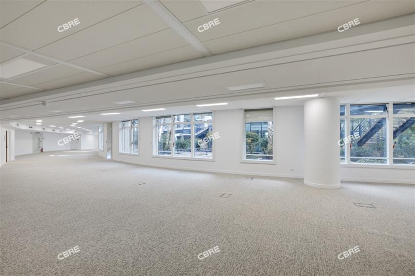 Bureau Location 92130 ISSY LES MOULINEAUX 14 BOULEVARD DES FRERES VOISIN