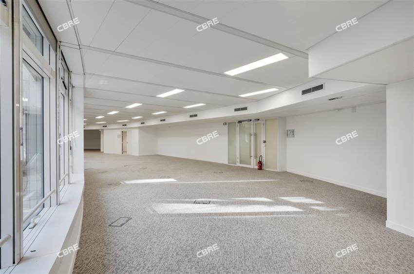 Bureau Location 92130 ISSY LES MOULINEAUX 14 BOULEVARD DES FRERES VOISIN