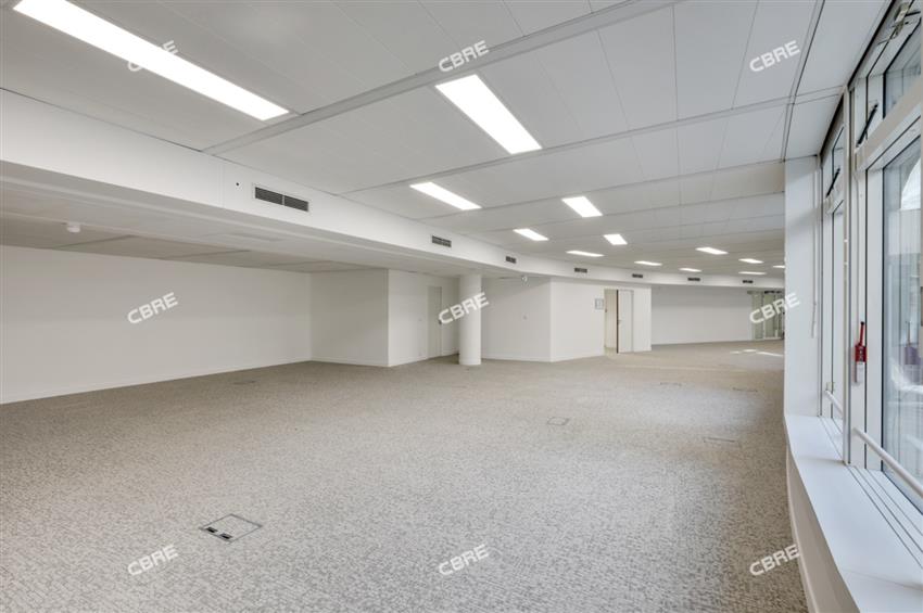 Bureau Location 92130 ISSY LES MOULINEAUX 14 BOULEVARD DES FRERES VOISIN