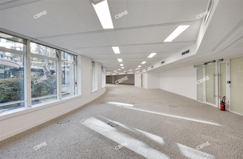 Bureau Location 92130 ISSY LES MOULINEAUX 14 BOULEVARD DES FRERES VOISIN