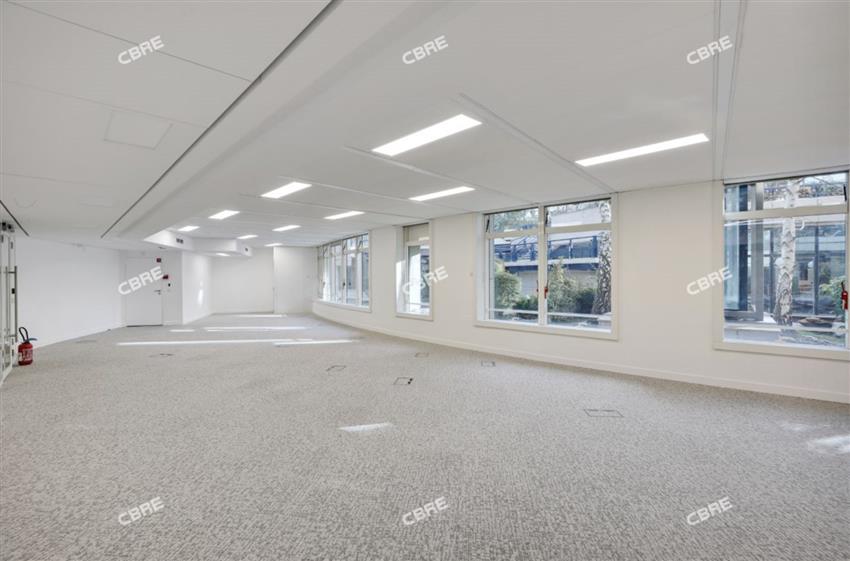 Bureau Location 92130 ISSY LES MOULINEAUX 14 BOULEVARD DES FRERES VOISIN
