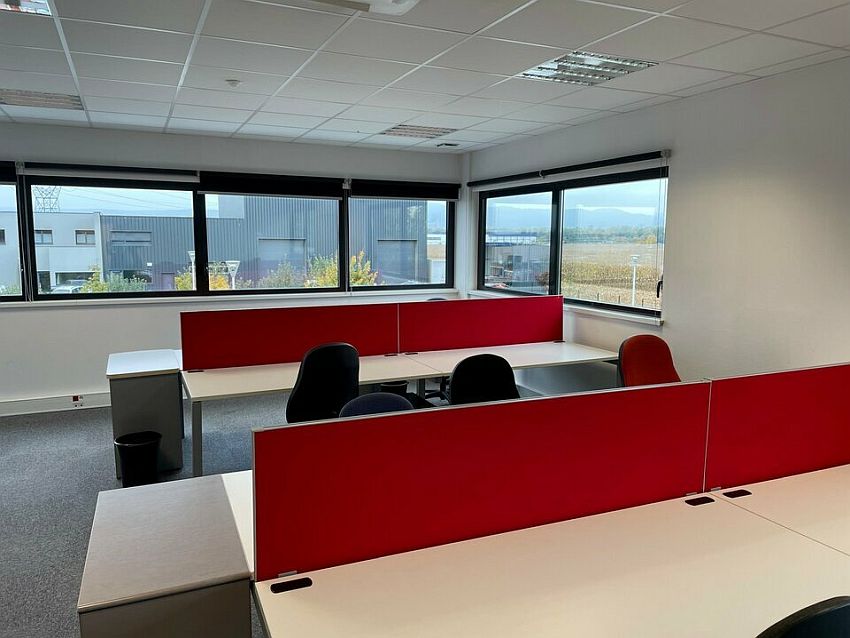 Bureau Location 68127 SAINTE CROIX EN PLAINE