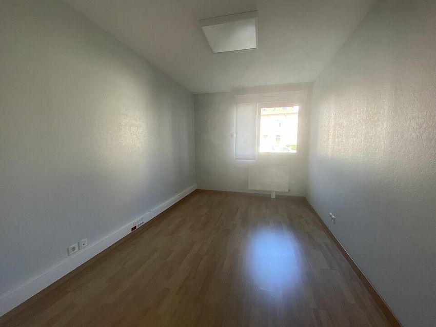 Bureau Location 68040 INGERSHEIM