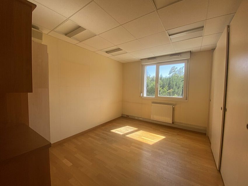 Bureau Location 68040 INGERSHEIM