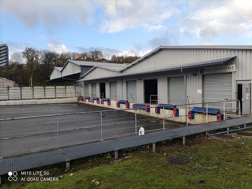 Chargement de l'image...