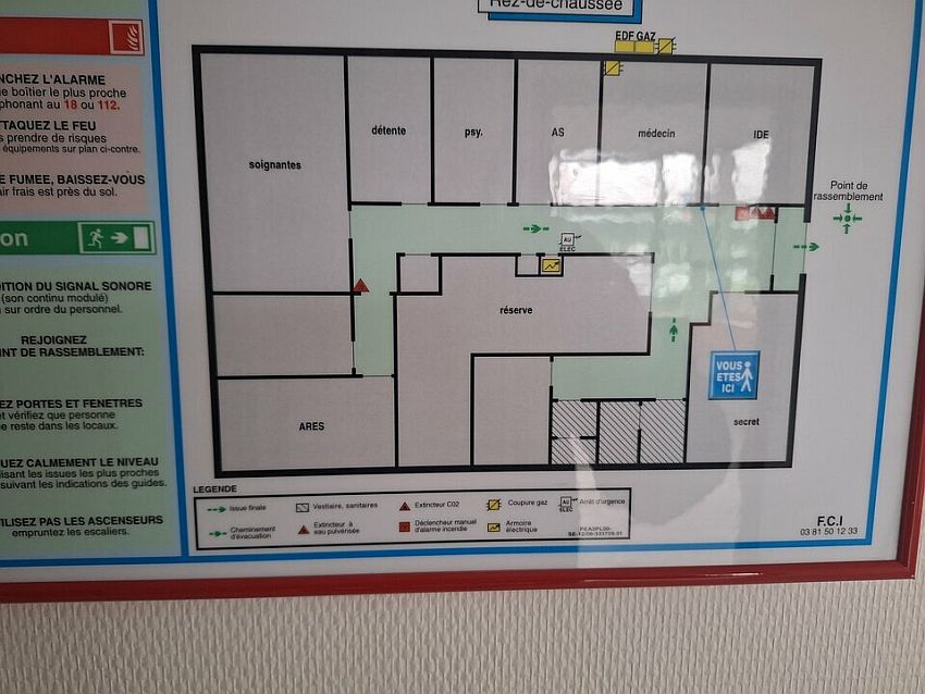 Bureau Location 25460 ÉTUPES