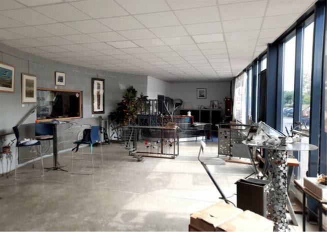 Commerce Location 25600 VIEUX-CHARMONT