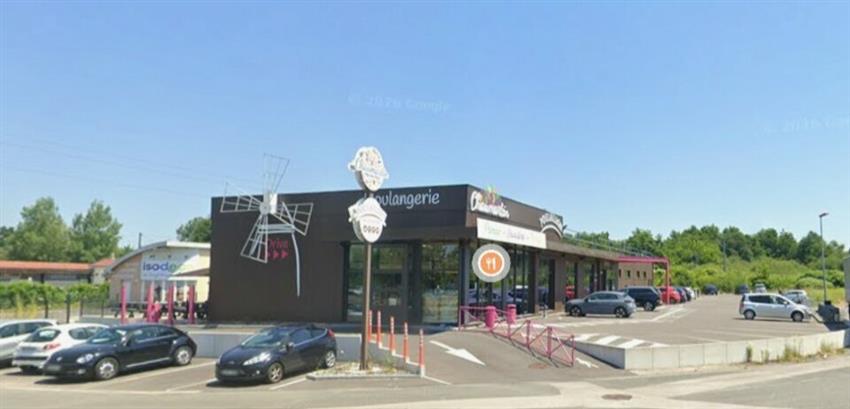 Commerce Location 90100 DELLE