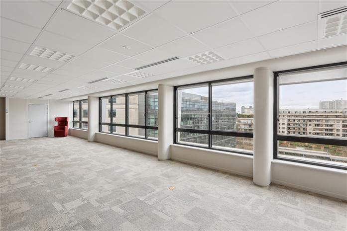 Bureau Location 92130 ISSY LES MOULINEAUX 9-15 RUE ROUGET DE LISLE