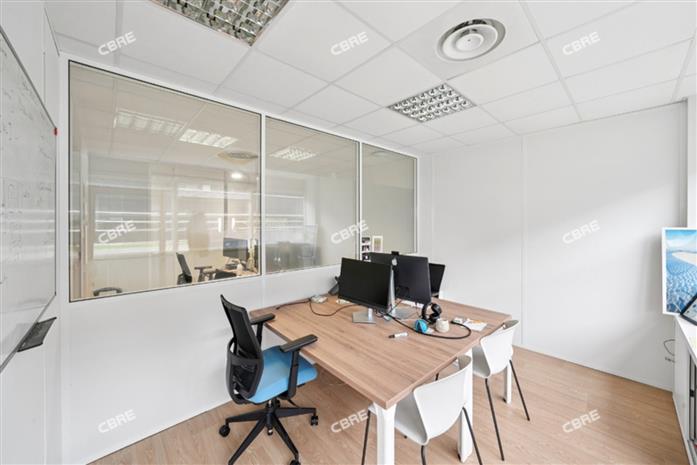 Bureau Location 33700 MERIGNAC 16 AVENUE PYTHAGORE