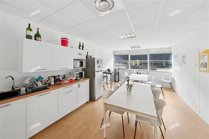 Bureau Location 33700 MERIGNAC 16 AVENUE PYTHAGORE