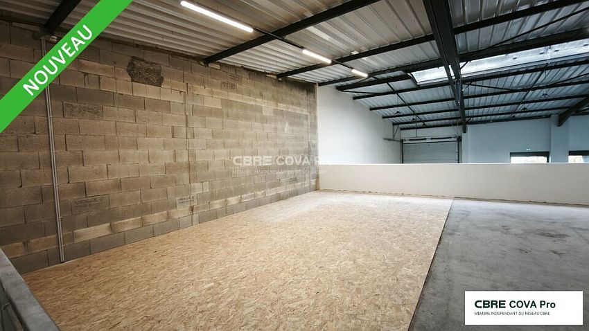 Commerce Location 25770 FRANOIS