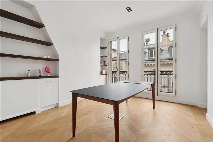 Bureau Location 75008 PARIS 130 BOULEVARD HAUSSMANN