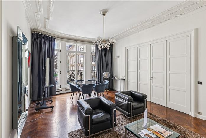 Bureau Location 75008 PARIS 170 BOULEVARD HAUSSMANN