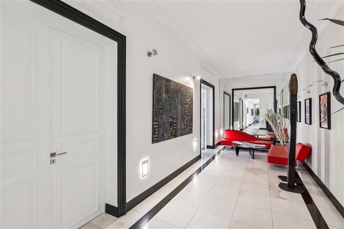 Bureau Location 75008 PARIS 170 BOULEVARD HAUSSMANN