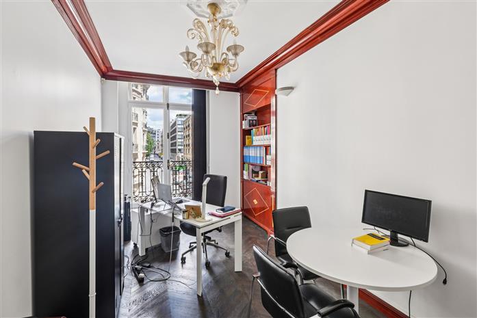 Bureau Location 75008 PARIS 170 BOULEVARD HAUSSMANN