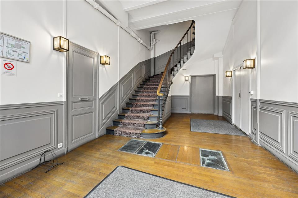 Bureau Location 75010 PARIS 50 RUE D'HAUTEVILLE