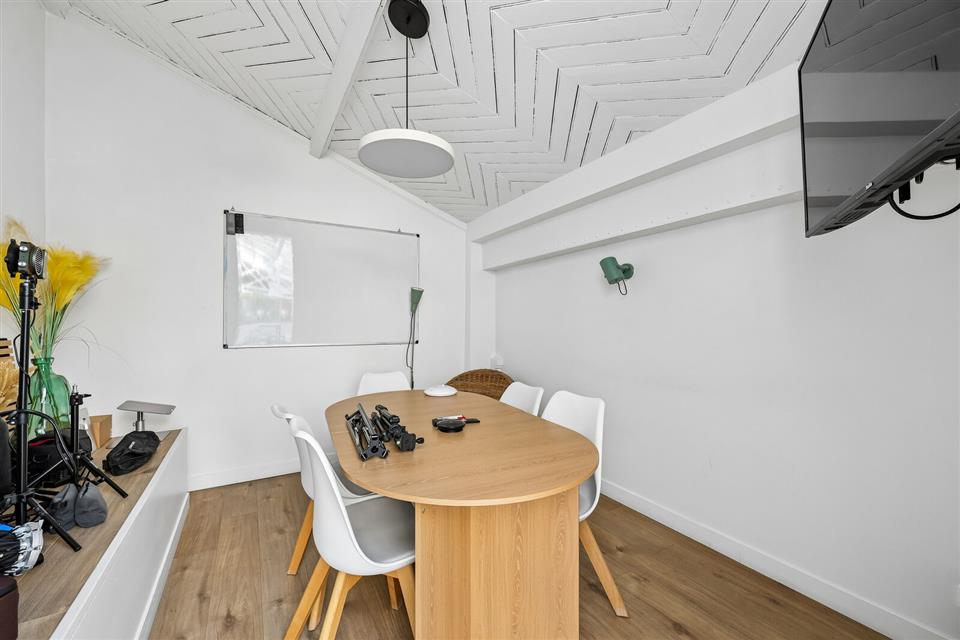 Bureau Location 75010 PARIS 50 RUE D'HAUTEVILLE