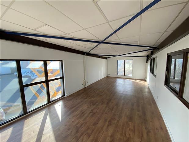 Local d'activités Location 95500 LE THILLAY