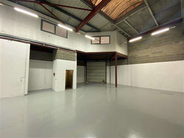 Local d'activités Location 95500 LE THILLAY