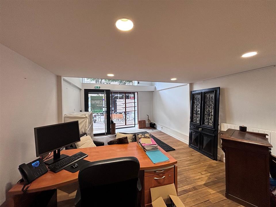 Commerce Location 56100 LORIENT