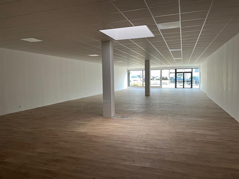 Commerce Location 56100 LORIENT
