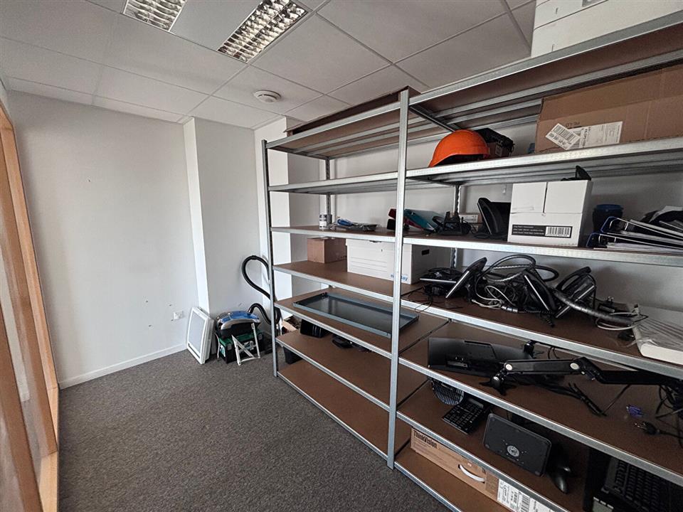 Bureau Location 56100 LORIENT