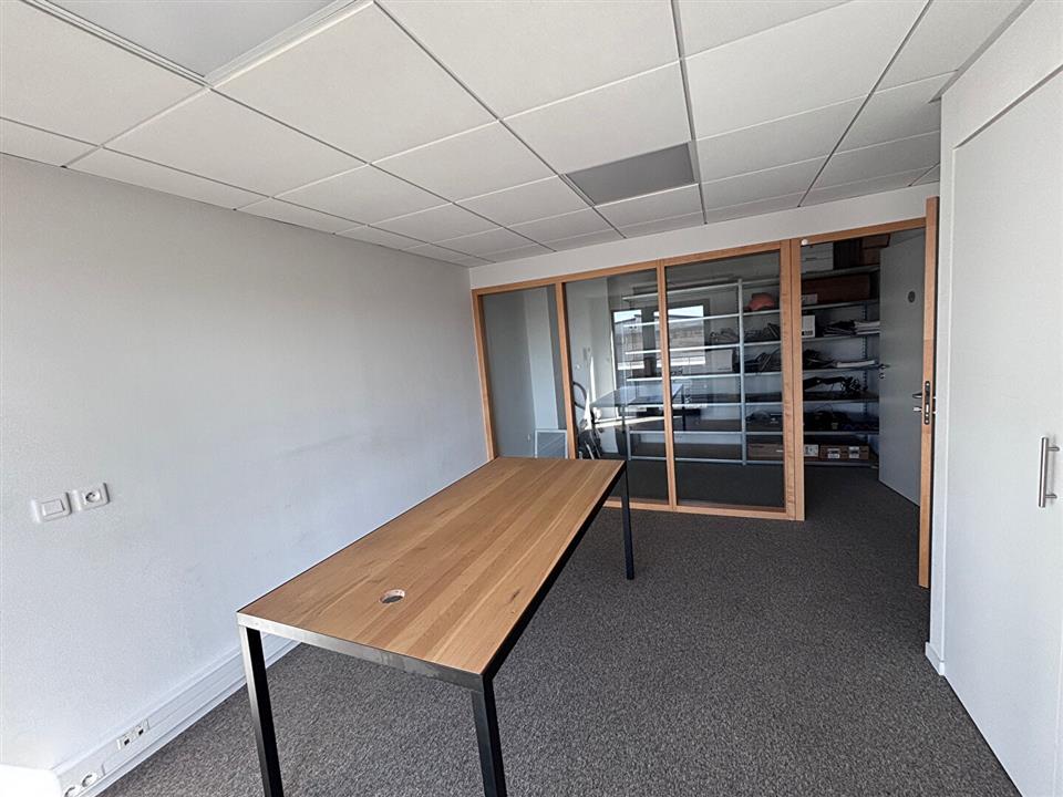 Bureau Location 56100 LORIENT