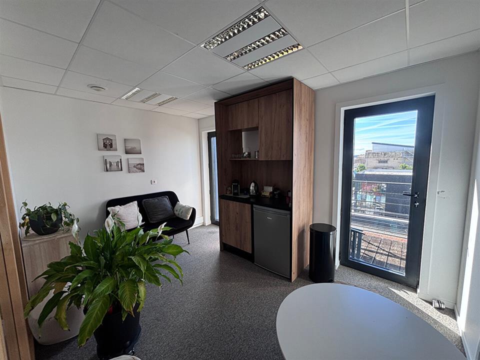 Bureau Location 56100 LORIENT