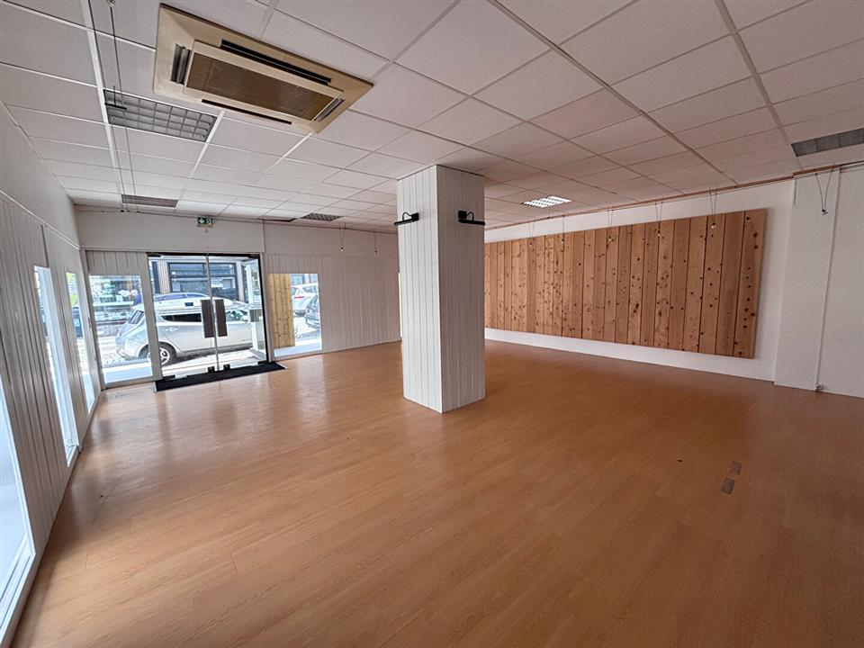 Commerce Location 56100 Lorient