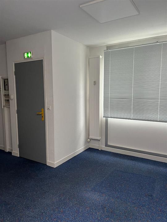 Bureau Location 56100 LORIENT