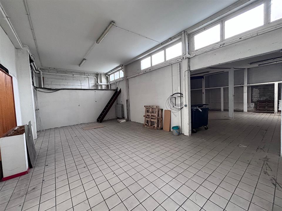 Commerce Location 56100 LORIENT