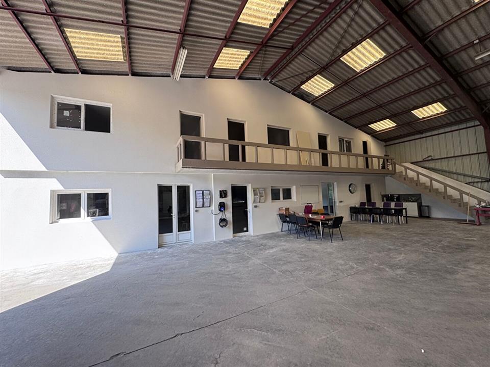 Local d'activités Location 56850 CAUDAN