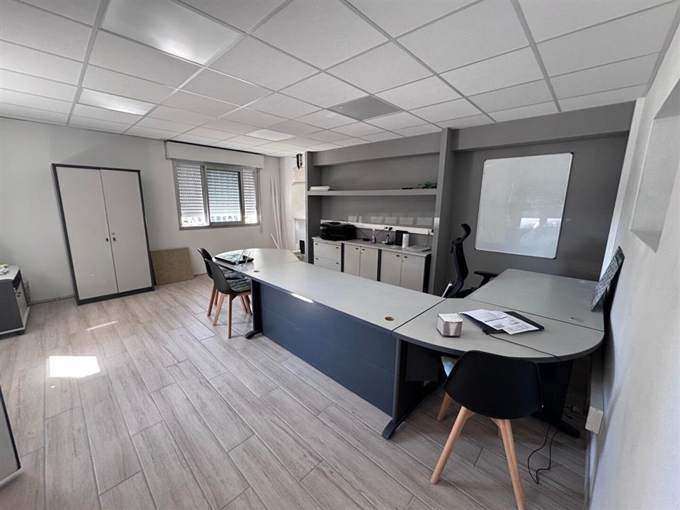 Local d'activités Location 56850 CAUDAN