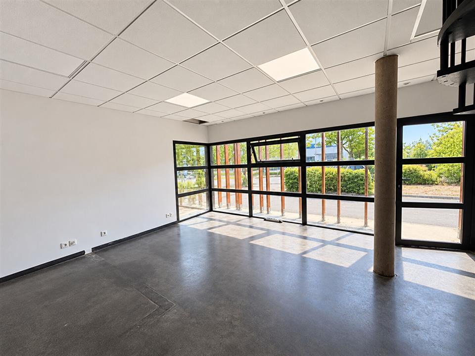 Bureau Location 56100 LORIENT