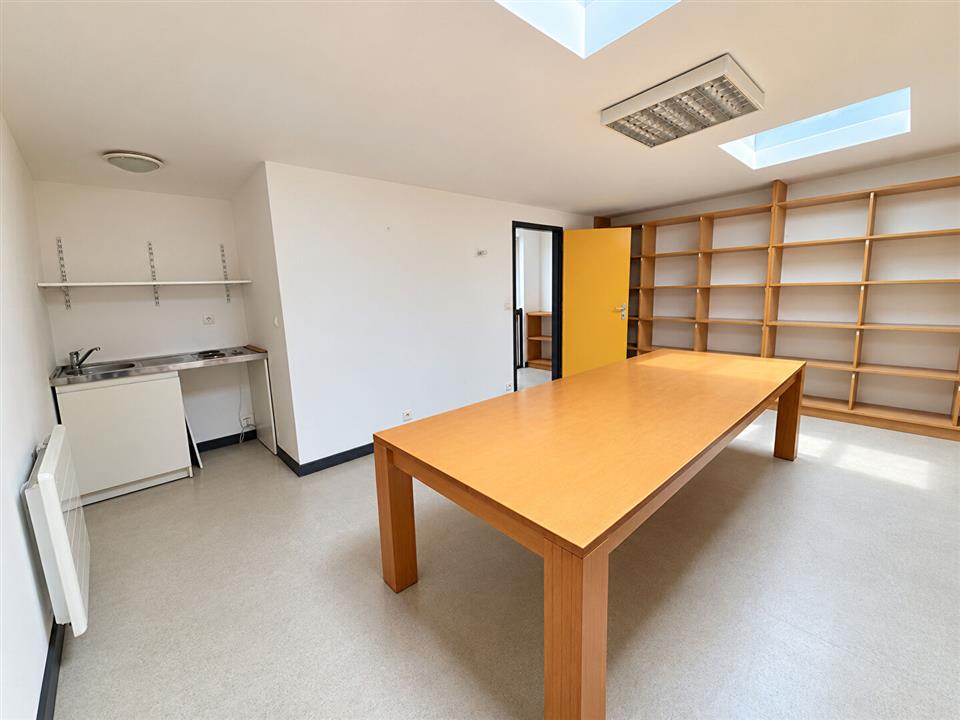 Bureau Location 56100 LORIENT